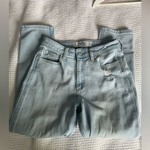 Curvy high rise mom Jean size 3S